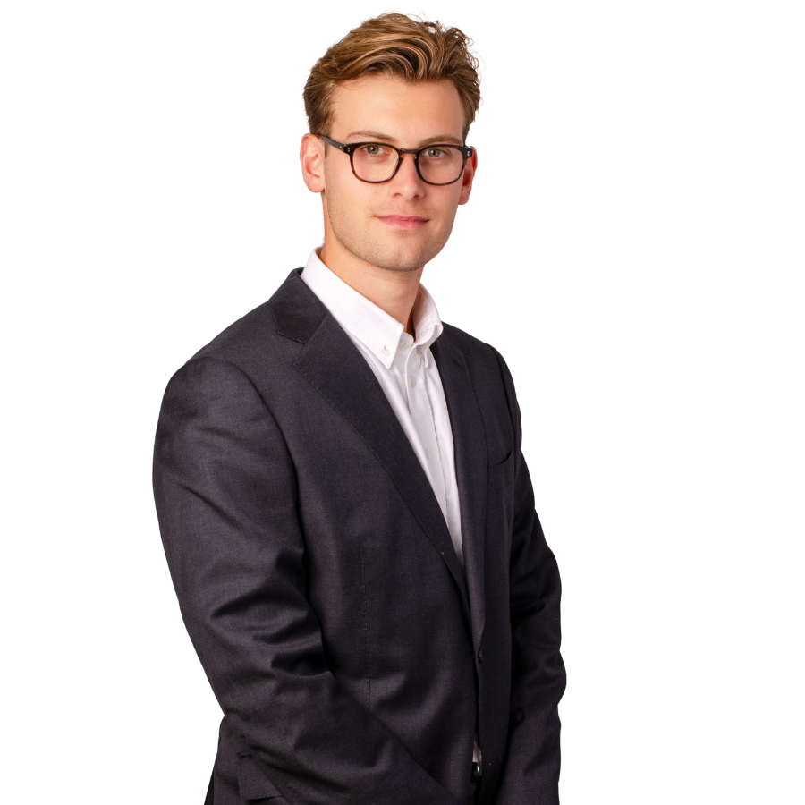Jakob Holst Nyvold, erhvervsjuridisk fuldmægtig, øens advokatfirma